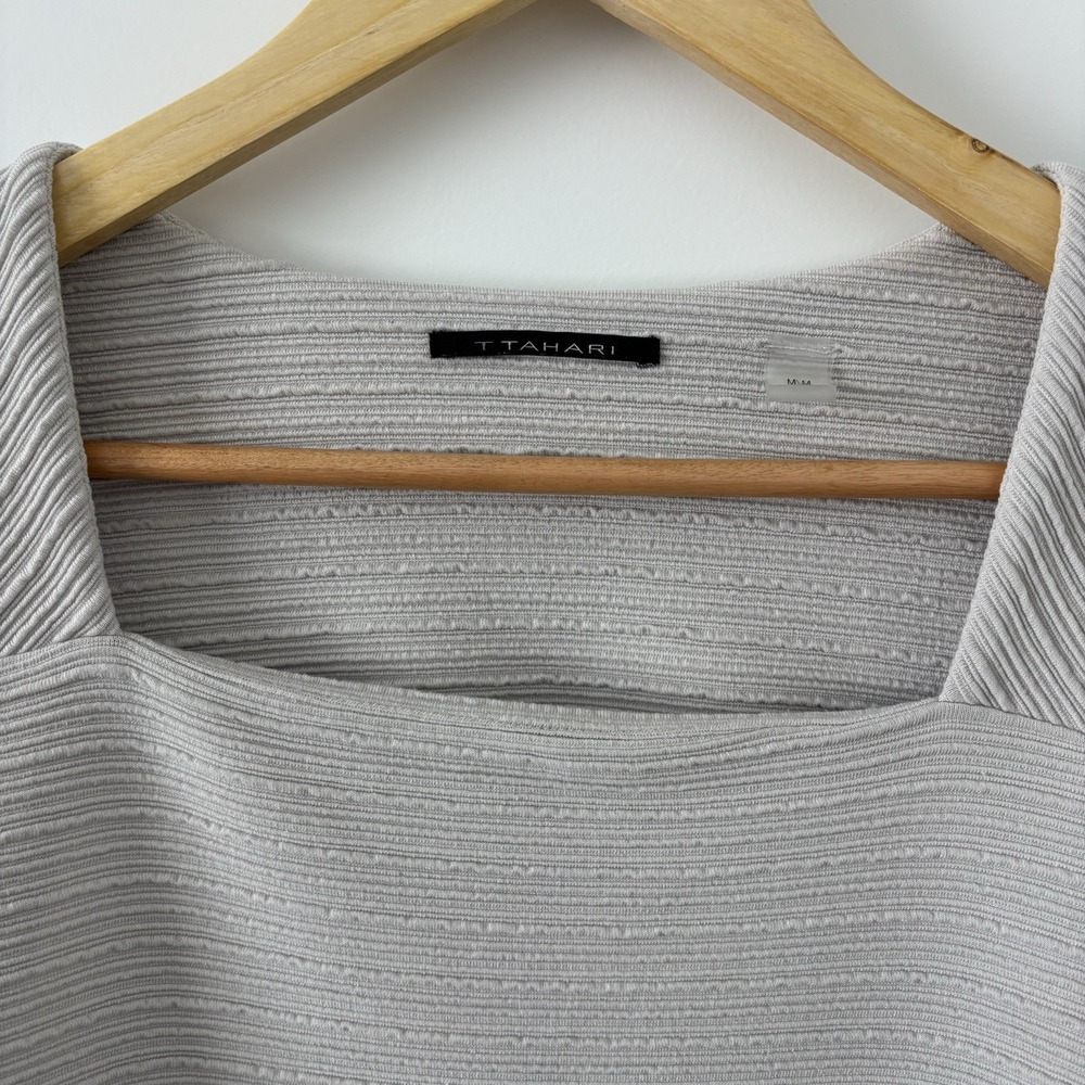 T Tahari | Square Neck Blouse Sz M Career Workwear - Picture 3 of 4
